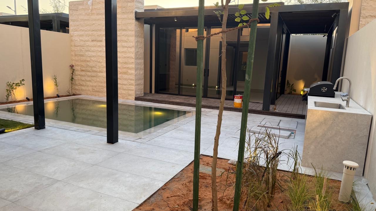 ✨ Luxury Duplex with Dual Entrances – Garden Collection, Sedra 1 (Roshn) 🏡